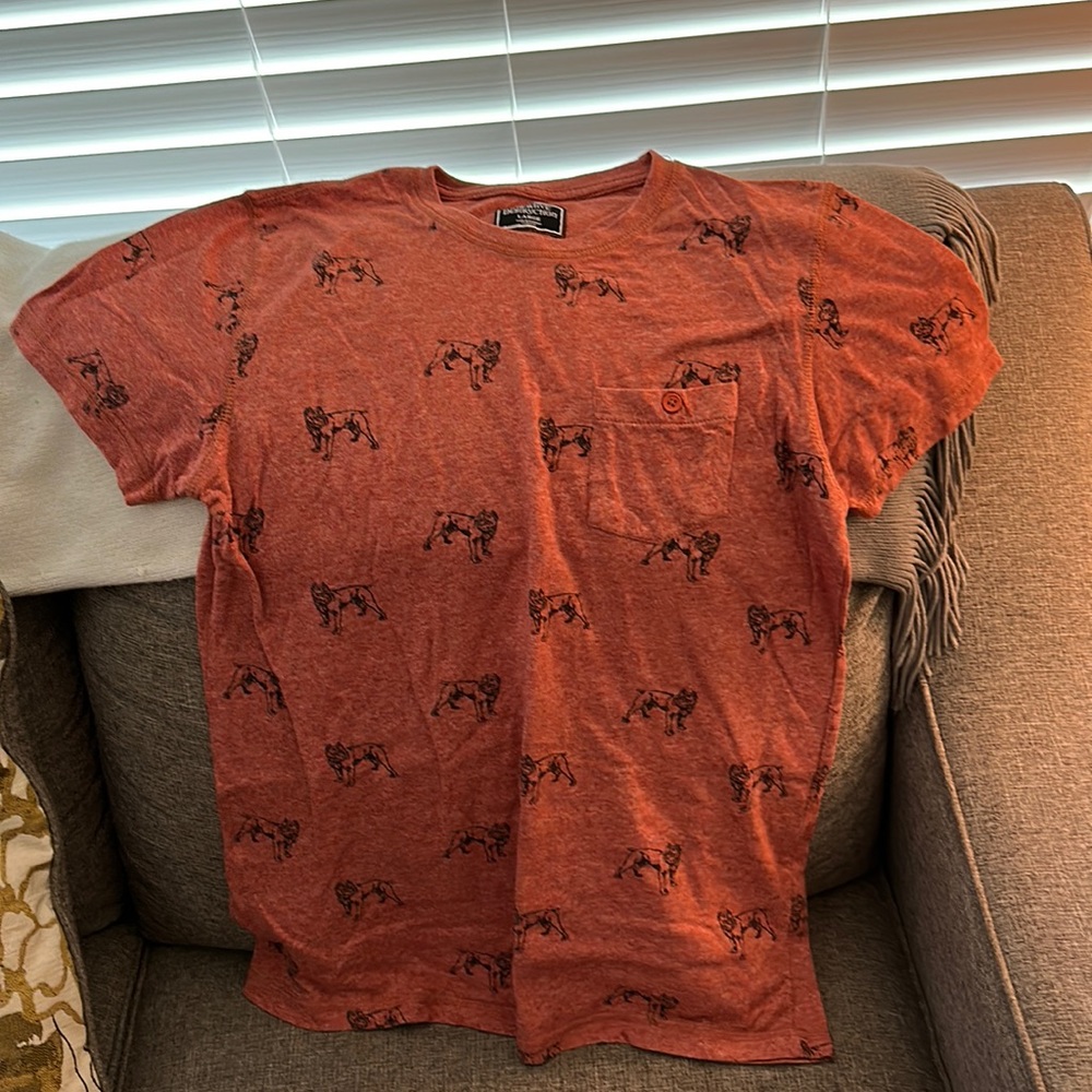 Men’s t shirt
